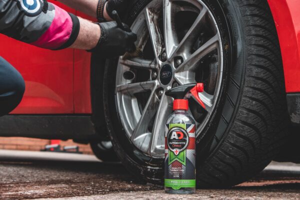 ACIDIC WHEEL CLEANER - Image 2